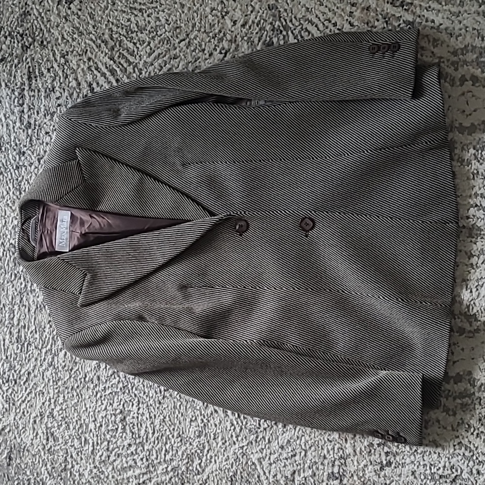 MaxMara 100% Wool Pinstripe Blazer Size 8